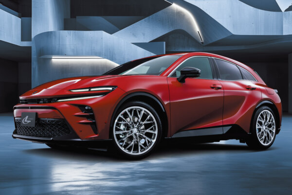 LEONIS-MV_CROWN_SPORT